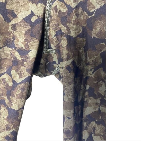 Lululemon Top Speed Crop 4 Mystic Jungle Fatigue Y - Picture 6 of 9
